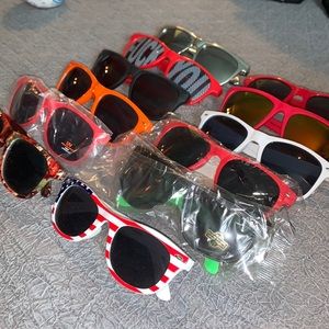 12 Pair of Sunglasses